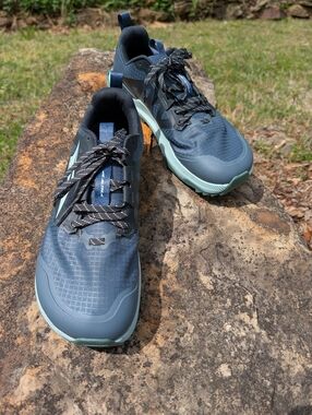 Altra Women's Trail Shoes in Navy Blue